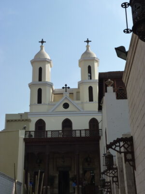 eglise suspendue le caire