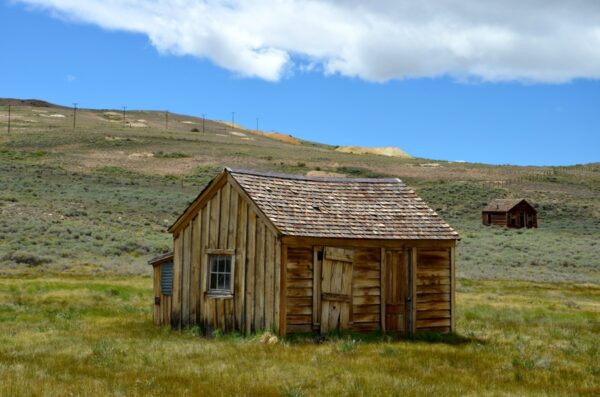 Maison reculée à Bodie