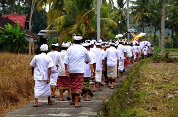 procession-bali