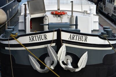 Bateau dans le port d'Anvers