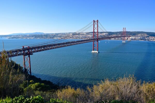 Panorama depuis le Cristo Rei sur Lisbonne