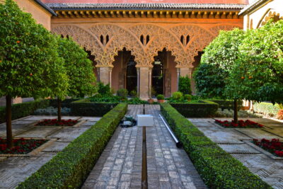 Patio de l'Aljaferia à Saragosse