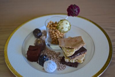 Assiette de chocolat Mina A'Salam à Dubai