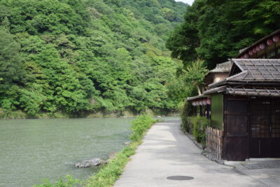 Balade en bord de rivière à Arashiyama
