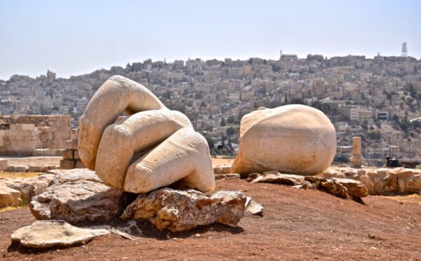 Citadelle d'Amman: ruines du colosse d'Hercule