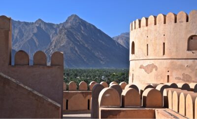 Visiter le fort de Nakhal