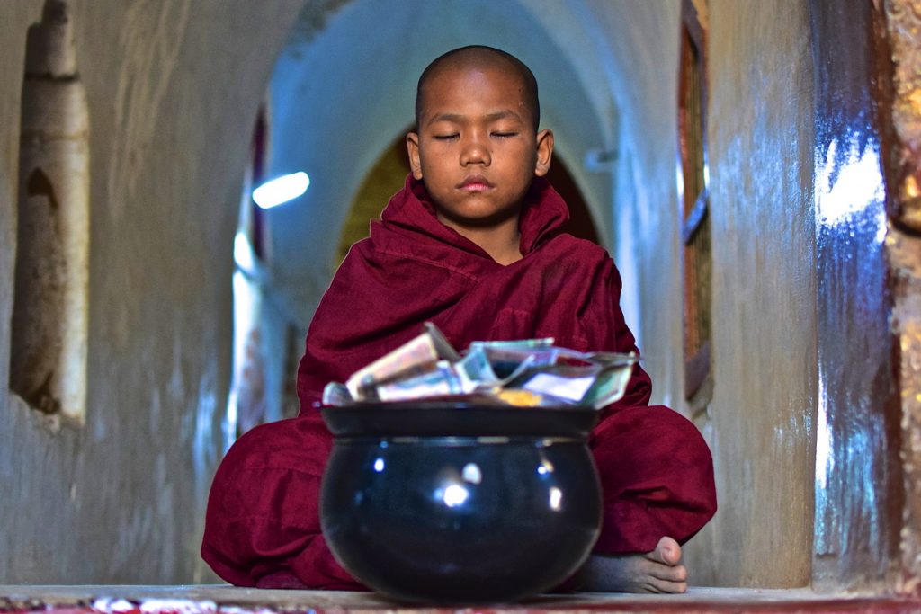 Bonze - Pagode Ananda, Bagan