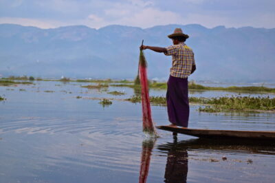 Pêcheur sur le lac Inle