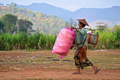 Sur la route d'un marché du lac Inle