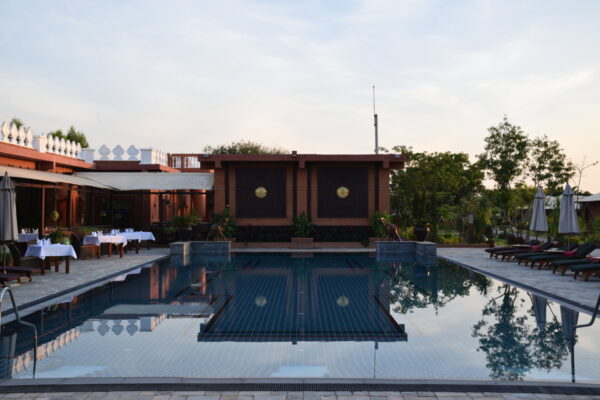 Piscine du Bagan Lodge