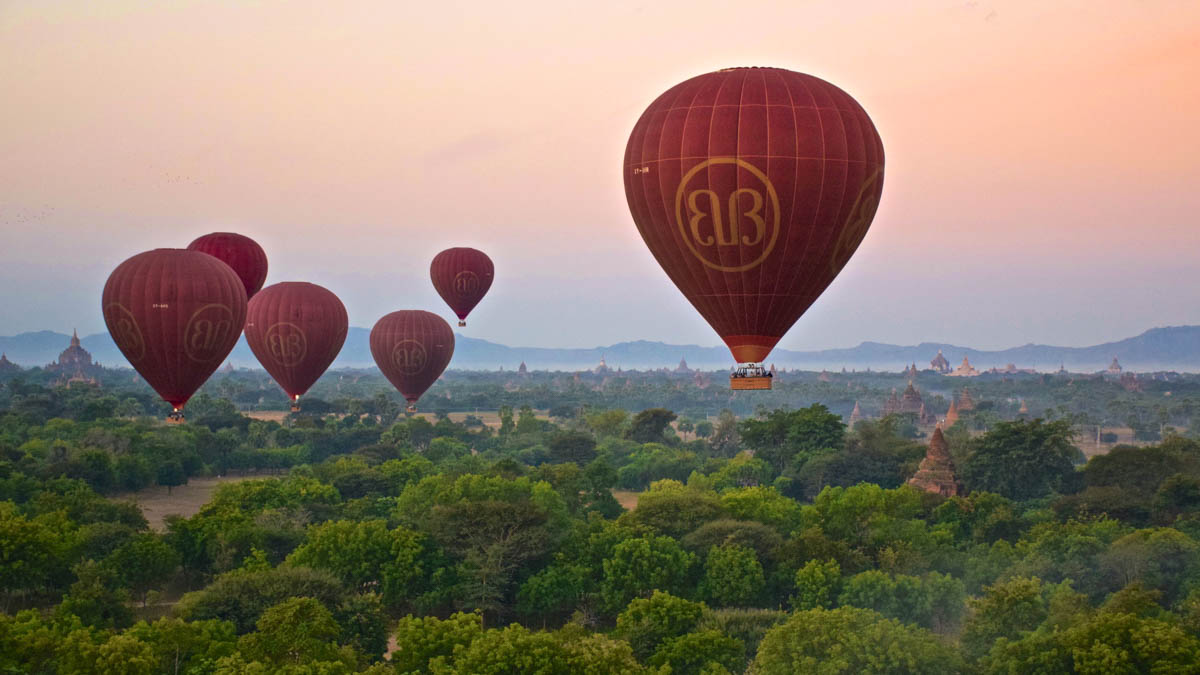 Vol en montgolfière à Bagan