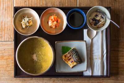 Petit déjeuner traditionnel en Corée du Sud