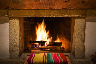 Feu de bois à l'hôtel Inkaterra Machu Picchu