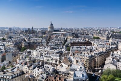 Vue sur Paris depuis les Tours de Notre-Dame de Paris