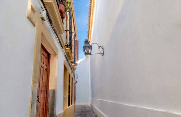 Ruelle dans le centre historique de Cordoue