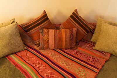 Sofa dans la chambre de l'Inkaterra Urubamba