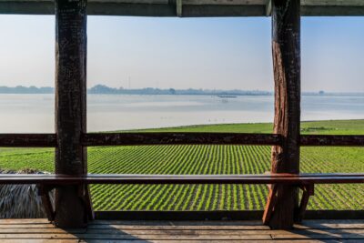 Panorama sur le lac depuis le pont U Bein