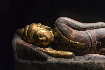 Statute de Bouddha au musée des Confluences de Lyon