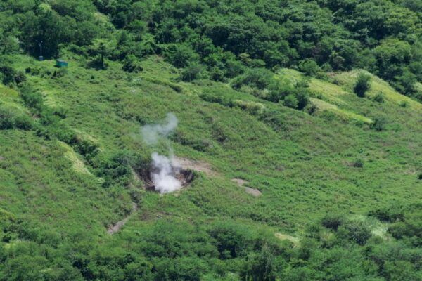 Fumerolles sur Volcano Island