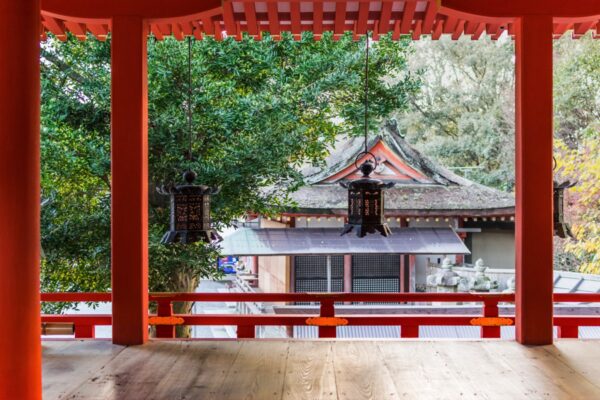 Intérieur du sanctuaire Iwashimizu Hachiman-gu à Yawata