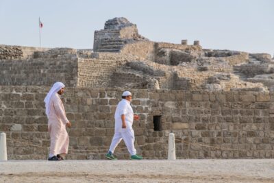 Promenade autour du fort de Bahreïn