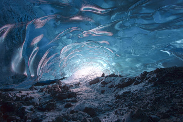 Ice cave à Jokulsarlon en Islande