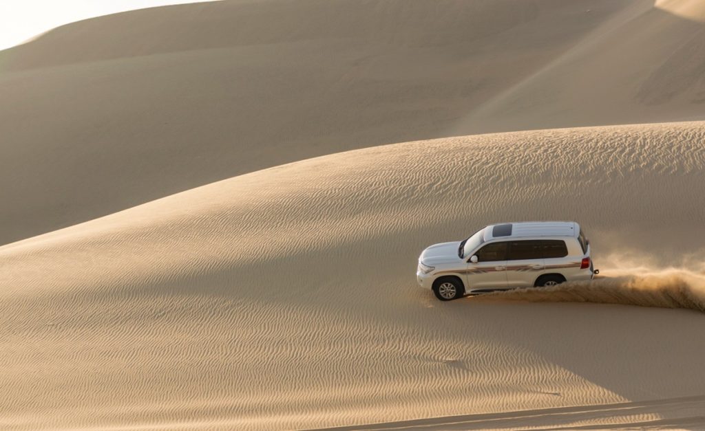 4x4 dans les dunes au Qatar