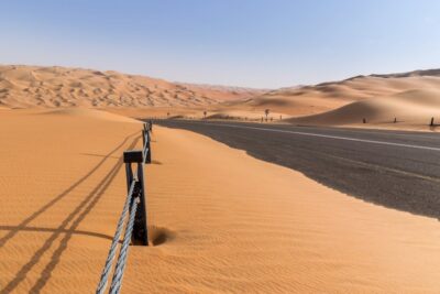 Route ensablée dans le Rub al Khali