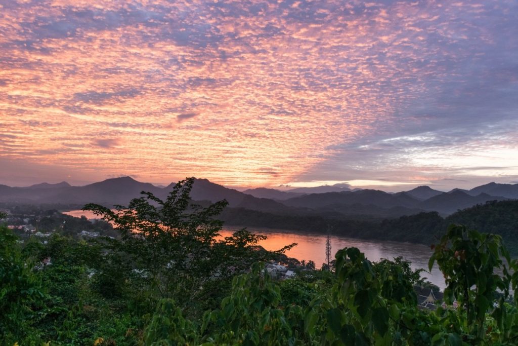 Coucher de soleil depuis le Mont Phousi à Luang Prabang