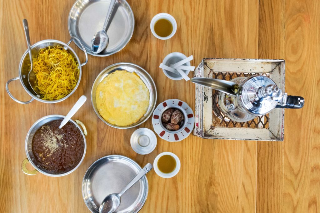 Petit déjeuner au café Al Baranda à Al Wakrah