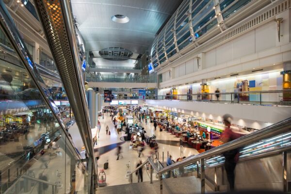 Intérieur de l'aéroport de Dubai