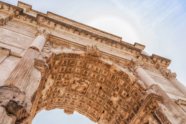 Arc de Titus sur le forum romain