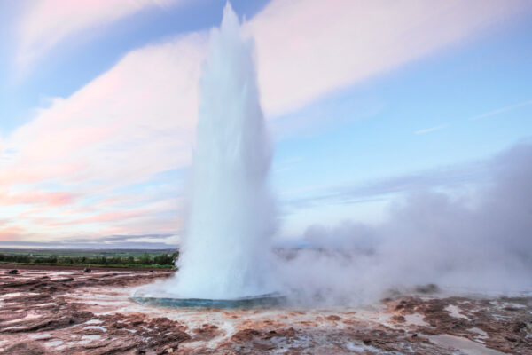 Le geyser Strokkur dans le Cercle d'Or