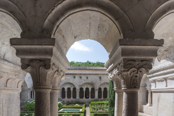 Intérieur de l'abbaye de Sénanque