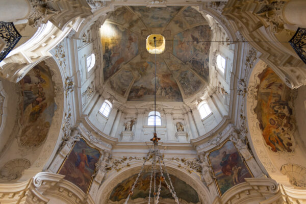 Eglise Saint-Nicolas à Prague