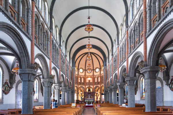 Intérieur de la cathédrale Jeondong de Jeonju