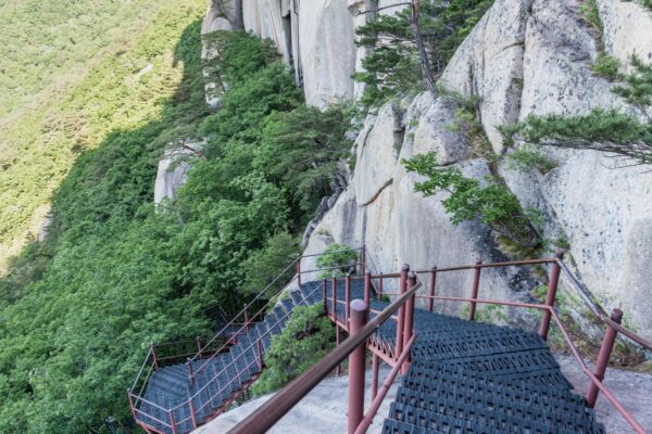 Randonnée vers Ulsanbawi à Seoraksan