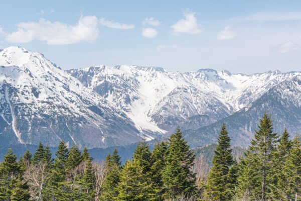 Vue sur les Alpes japonaises à côté de Takayama