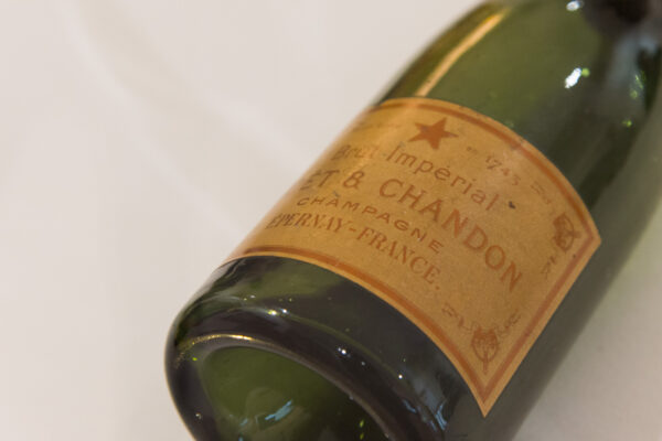 Ancienne bouteille Moët et Chandon