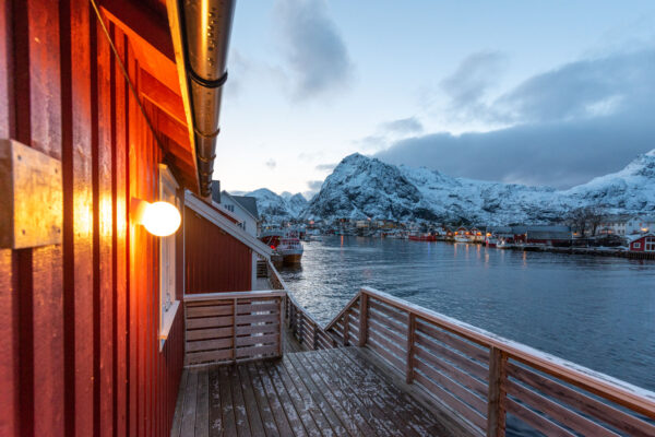 Vue depuis un rorbu aux Lofoten