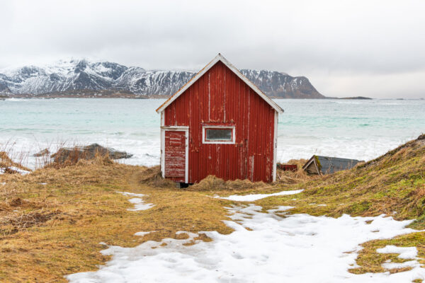 Cabane de pêche sur la plage de Ramberg