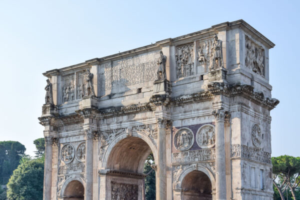 Arc de Titus sur le forum romain