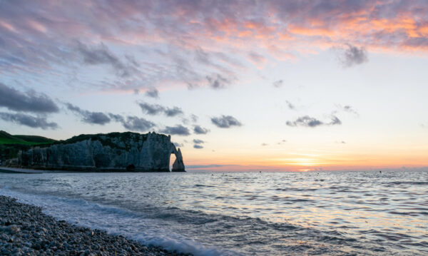 Visiter Étretat et ses falaises