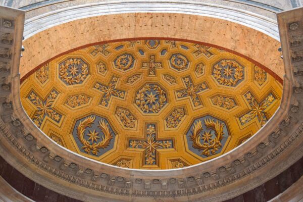 Détails dans le panthéon de Rome