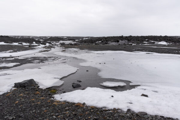 Randonnée vers une grotte de glace en Islande